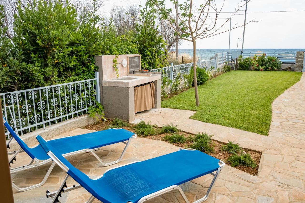 Azzurro Seafront Houses Nea Kallikrateia ภายนอก รูปภาพ