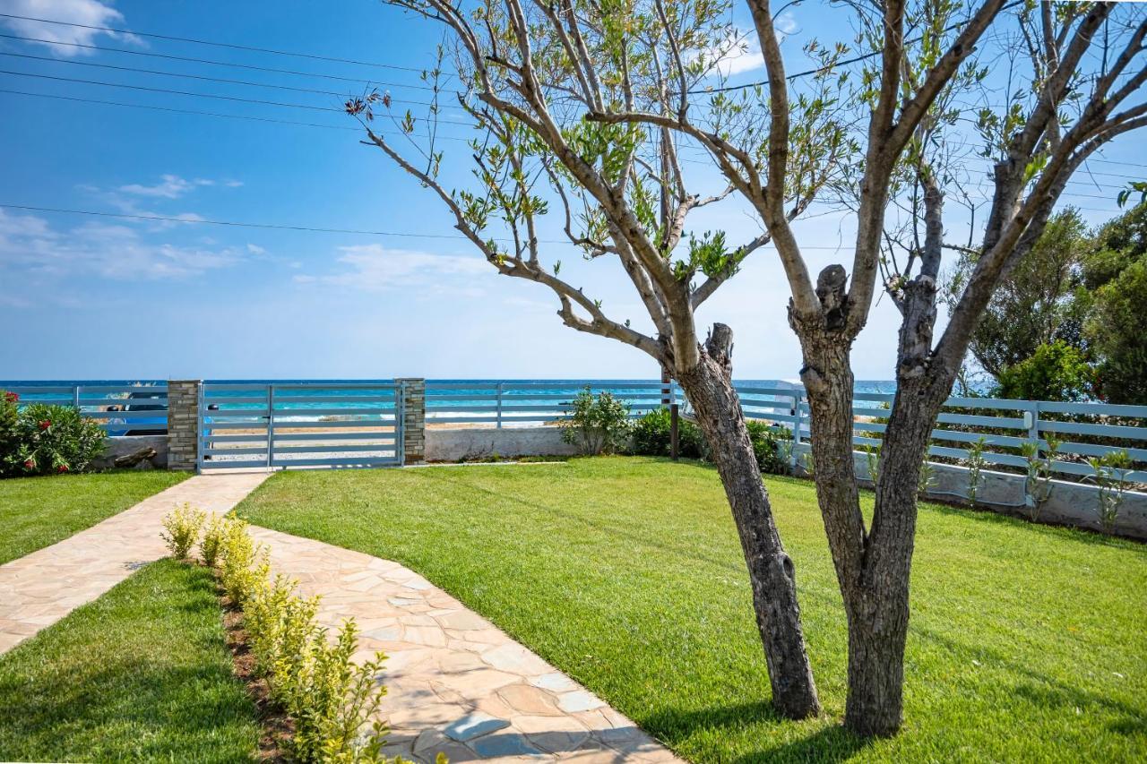 Azzurro Seafront Houses Nea Kallikrateia ภายนอก รูปภาพ